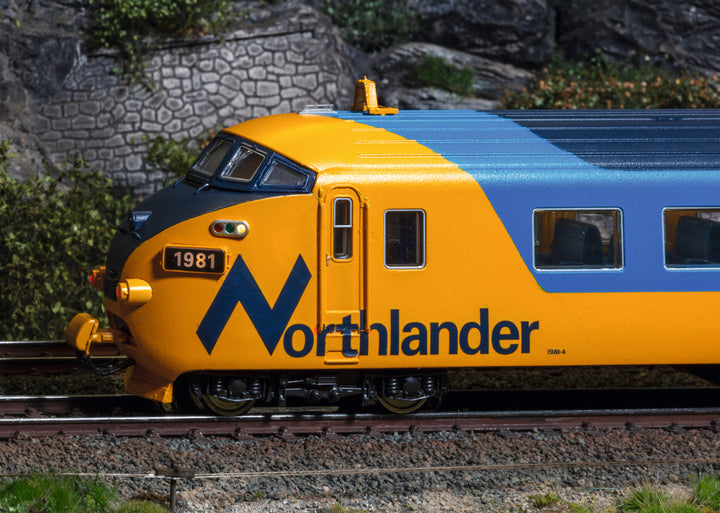 Märklin 39705 - Diesel Treinstel "Northlander" - Iconisch 4-Delig Model met Uitgebreide Functies