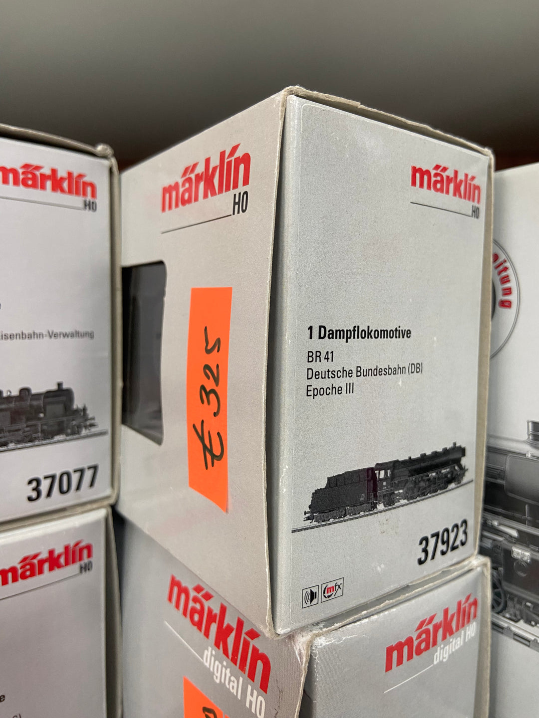 Marklin 37923 BR 41 Freight train - steam locomotive