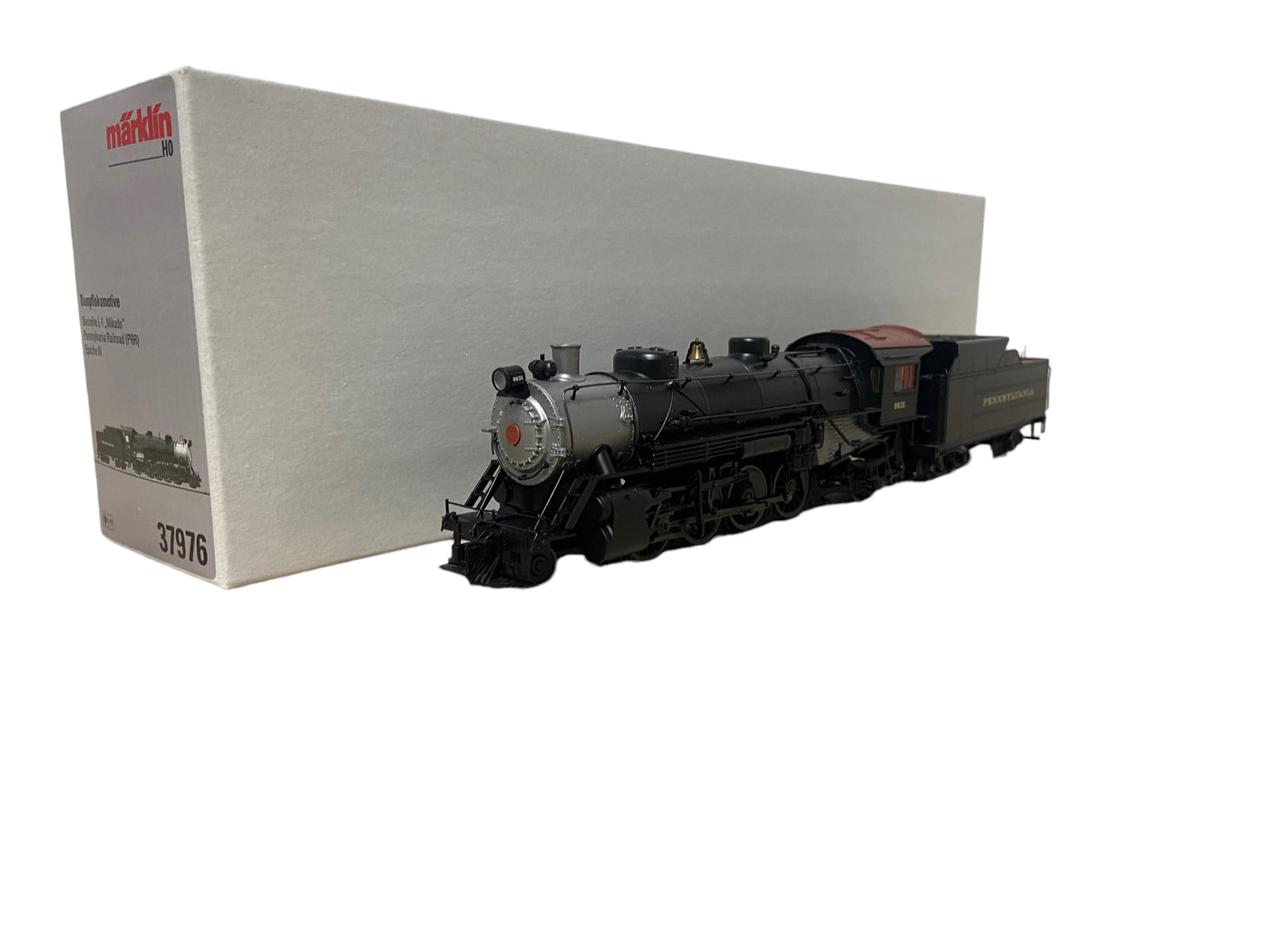 Märklin 37976 - Steam locomotive with pulled tender - Gauge H0