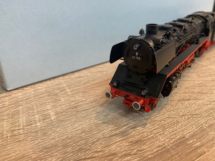 Marklin 37923 BR 41 Freight train - steam locomotive